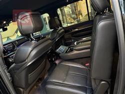 جیپ گراند واگۆنیەر